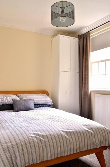 바스 **Spotless, Bright 2 Double Bed, Period Features** 아파트 외부 사진