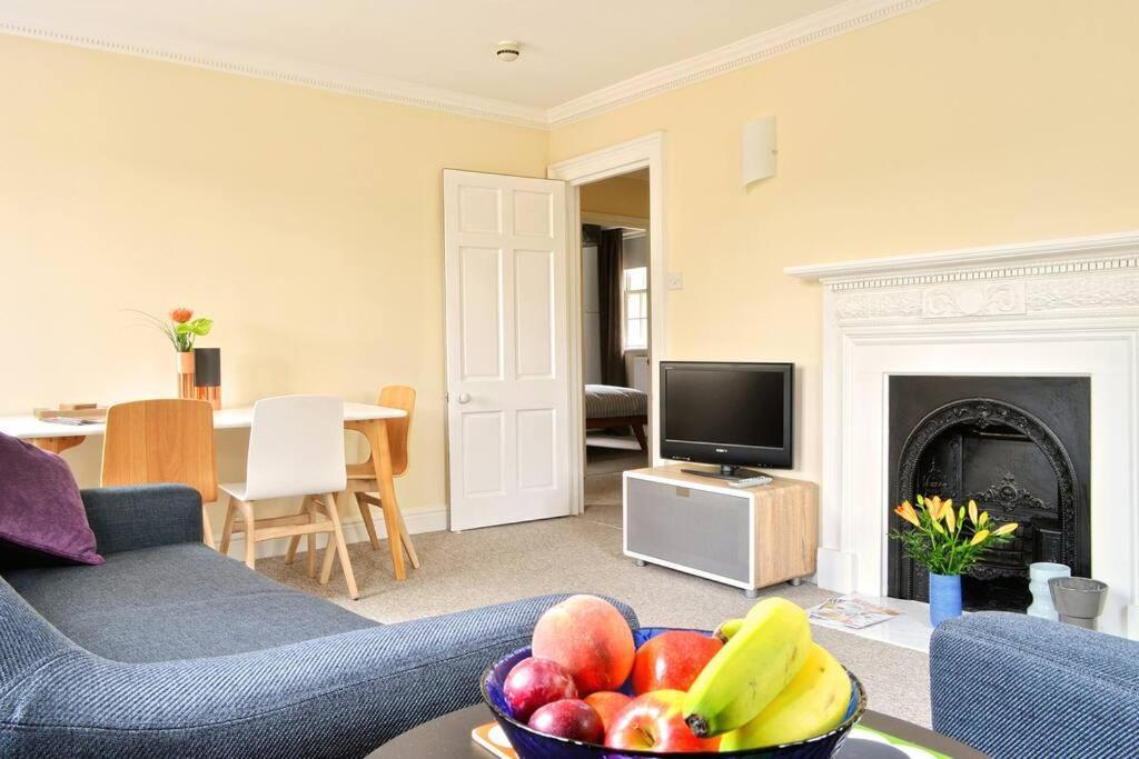 바스 **Spotless, Bright 2 Double Bed, Period Features** 아파트 외부 사진