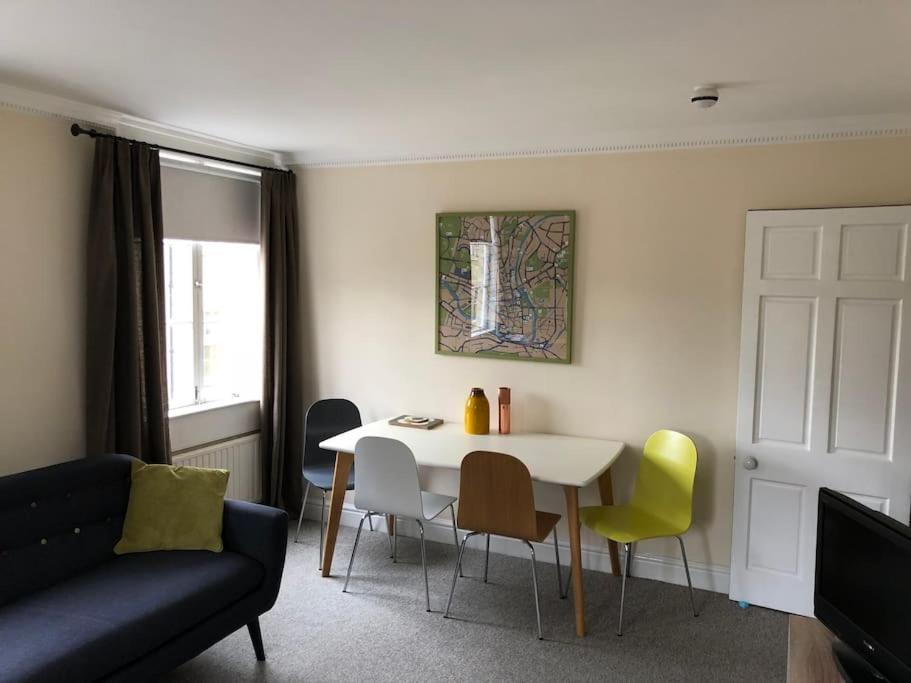 바스 **Spotless, Bright 2 Double Bed, Period Features** 아파트 외부 사진